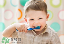 寶寶長牙會(huì)拉肚子嗎？寶寶長牙會(huì)發(fā)燒嗎？