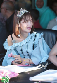 金晨不慎落馬 金晨為什么落馬？