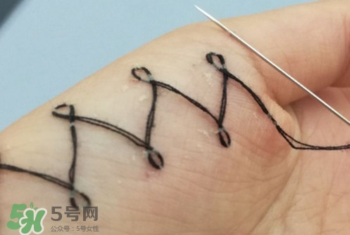 人體刺繡是從哪兒學(xué)的？人體刺繡容易誤導(dǎo)哪些孩子