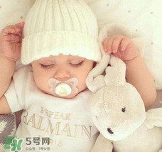 寶寶枕頭高了會怎么樣？寶寶枕頭高的危害