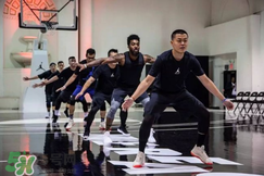 nike react怎么樣？nike react上腳什么感覺？