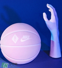 pigalle與nikelab2017聯(lián)名系列什么時候發(fā)售？