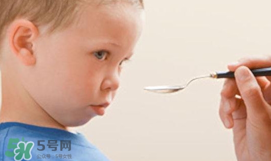 感冒藥和咳嗽藥能一起吃嗎？咳嗽藥可以和感冒藥一起吃嗎