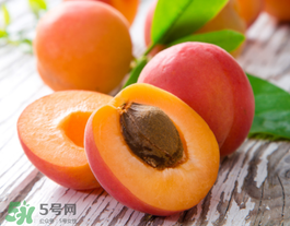 油桃沒(méi)熟能吃嗎？油桃怎么催熟？