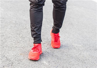 reebok zoku ultraknit腳感怎么樣？銳步編織襪子鞋評測