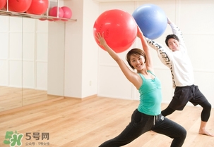 平衡球運動可以減肥嗎 最適合拿來當(dāng)作產(chǎn)后瘦身