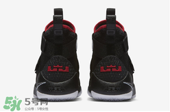 nike lebron soldier 11 bred多少錢？耐克士兵11黑紅配色專柜價格