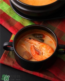 冬陰功湯怎么做?冬陰功湯的做法 冬陰功湯怎么做?冬陰功湯的做法