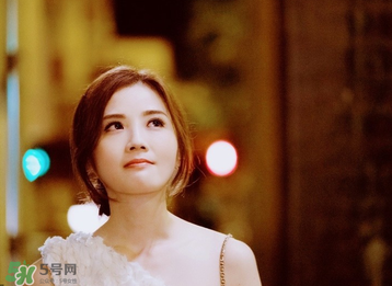 原諒他77次蔡卓妍用的什么口紅？原諒他77次阿Sa同款口紅