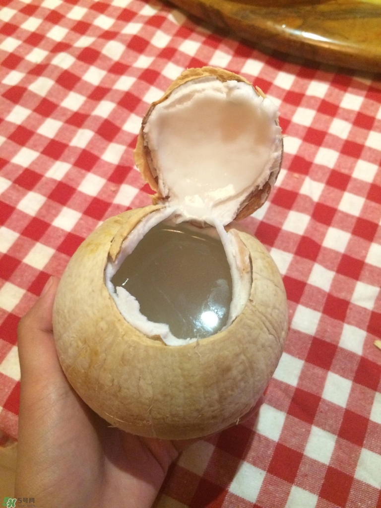 椰皇怎么打開_椰皇怎么打開圖解