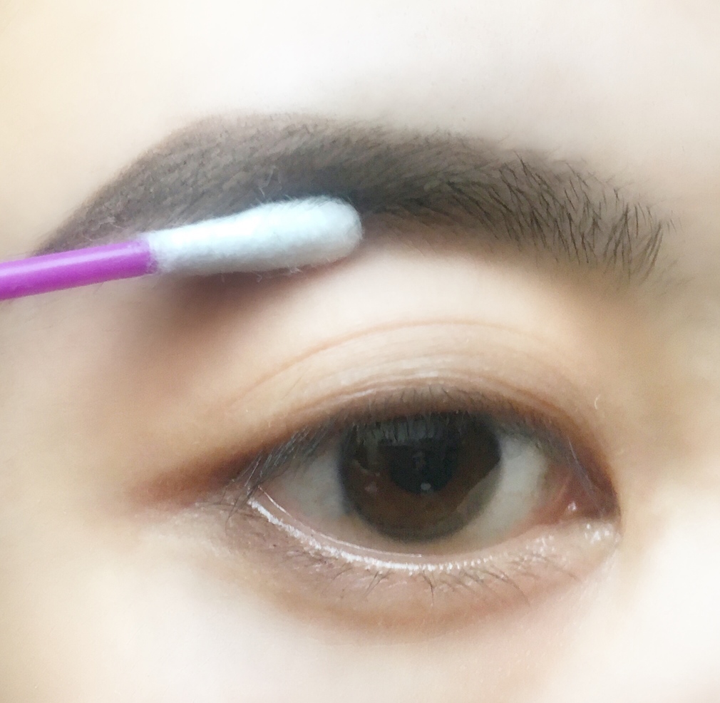 彎眉怎么畫 歐美范彎眉的畫法