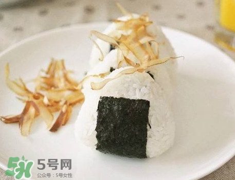 木魚(yú)花是什么？木魚(yú)花為什么會(huì)動(dòng)