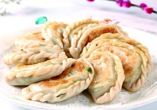 韭菜盒子用什么水和面？韭菜盒子和面用冷水還是熱水