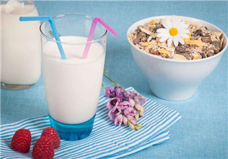 脫脂奶粉哪個牌子好？脫脂奶粉什么品牌的好？