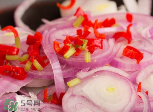 辣椒和洋蔥能一起炒嗎？辣椒能和洋蔥一起炒嗎？