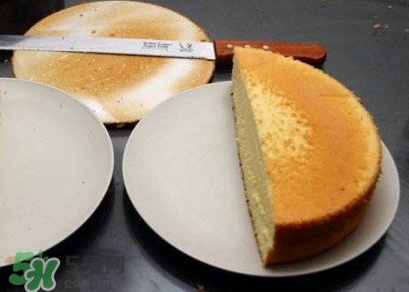 戚風(fēng)蛋糕為什么不蓬松？戚風(fēng)蛋糕不蓬松的原因