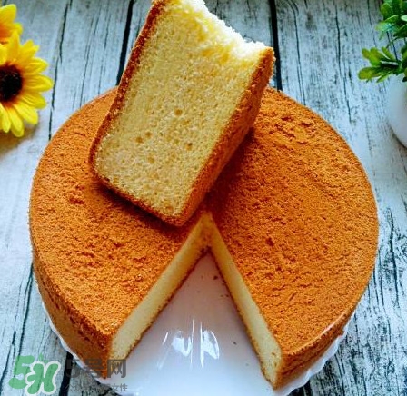 戚風(fēng)蛋糕為什么不蓬松？戚風(fēng)蛋糕不蓬松的原因