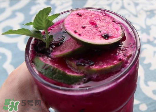 藍莓和火龍果能一起吃嗎？藍莓和火龍果能榨汁嗎？