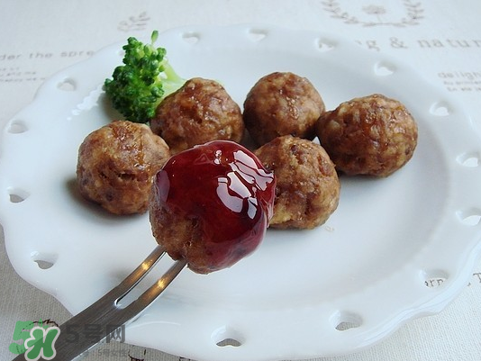 藍莓和牛肉能一起吃嗎？藍莓和牛肉會過敏嗎？