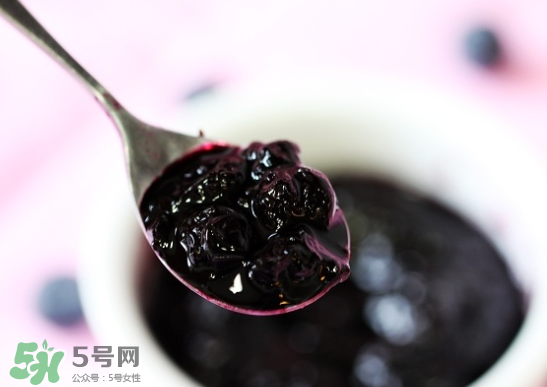 藍(lán)莓和楊梅能一起吃嗎？藍(lán)莓和楊梅可以一起泡酒嗎？