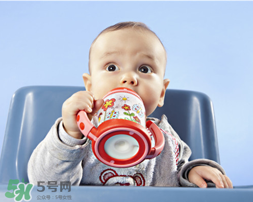 夏天可以斷奶嗎？夏天斷奶為什么不好？