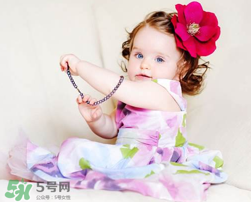 什么時候給寶寶剪指甲？寶寶多大可以剪指甲？