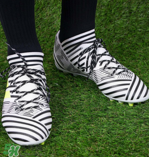 adidas nemeziz 17+怎么樣？阿迪達(dá)斯斑馬足球鞋測(cè)評(píng)