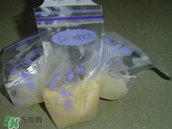 儲奶袋和儲奶杯的區(qū)別？儲奶袋和儲奶杯哪個方便？