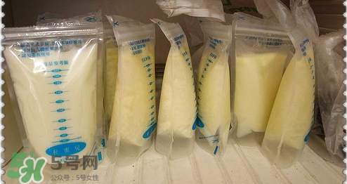 儲奶袋和儲奶杯的區(qū)別？儲奶袋和儲奶杯哪個方便？