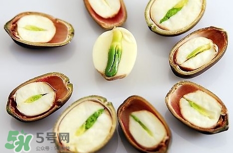 蓮子心怎么吃不會(huì)苦？蓮子心怎么泡水喝