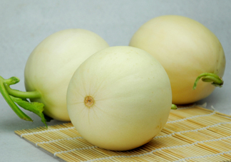 藍(lán)莓和香瓜能一起吃嗎？藍(lán)莓和香瓜能同時(shí)吃？