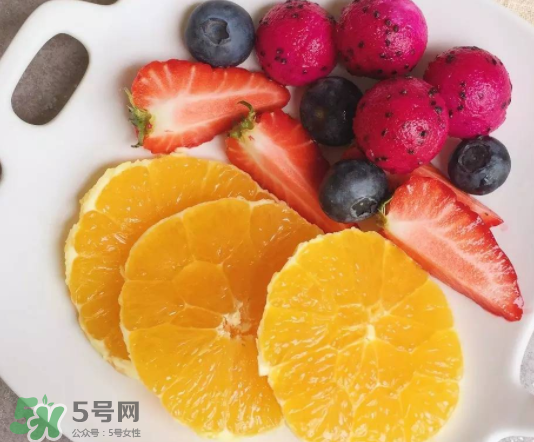 藍(lán)莓和橙子能一起吃嗎？藍(lán)莓和橙子一起吃好嗎？