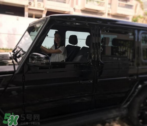 余文樂首曬女友美照 余文樂女朋友是誰？