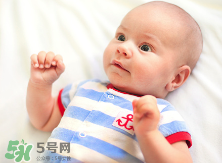 女寶寶洗澡注意些什么？女寶寶洗澡的特殊要求