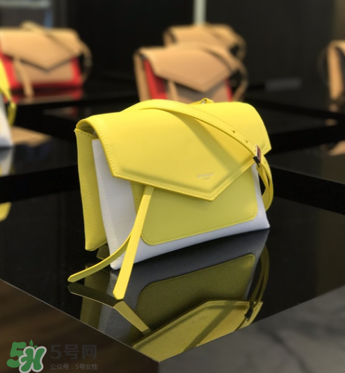 givenchy duetto尺寸多大？紀梵希17秋冬款duetto包包尺寸介紹