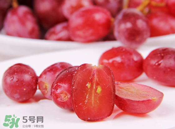 無籽紅提有涂避孕藥嗎？無籽紅提是轉(zhuǎn)基因嗎？