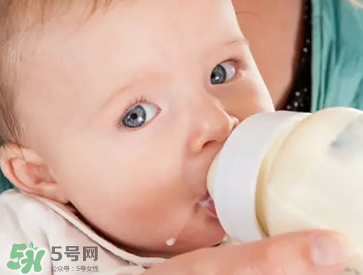 氨基酸奶粉的功效與作用 氨基酸奶粉的營養(yǎng)價(jià)值 氨基酸奶粉的功效與作用 氨基酸奶粉的營養(yǎng)價(jià)值