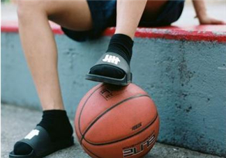 undefeated2017新款拖鞋及襪子系列怎么樣_好看嗎？