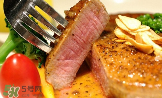 牛排不能跟什么一起吃？什么人不能吃牛排