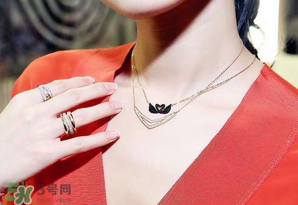 施華洛世奇雙天鵝項(xiàng)鏈寓意是什么？