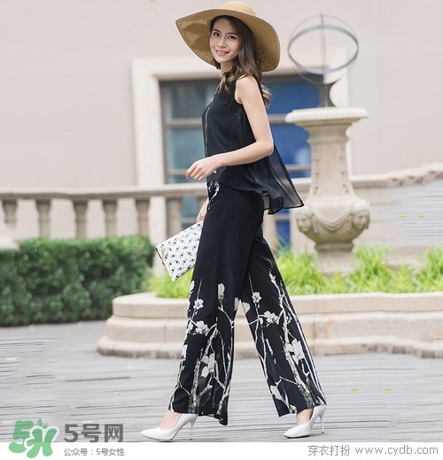 8月份穿什么衣服？八月份穿衣搭配