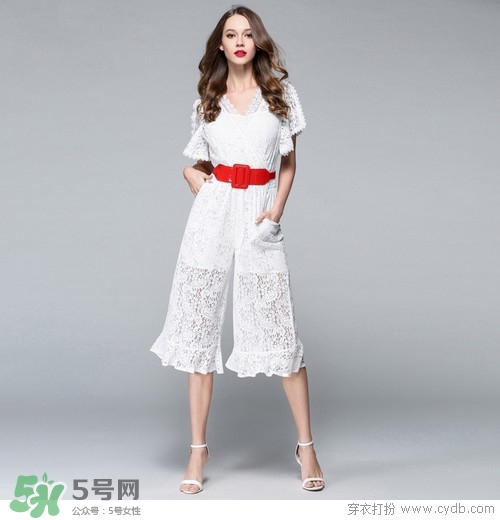 8月份穿什么衣服？八月份穿衣搭配