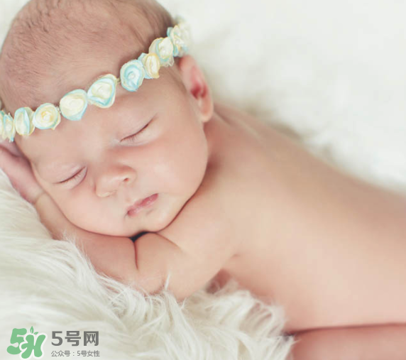 嬰兒能用清涼油驅(qū)蚊嗎？清涼油對嬰兒有副作用嗎？