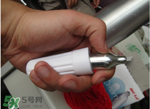 笑氣怎么玩？笑氣怎么用？