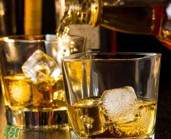 香檳是什么做成的？香檳有甜味的嗎