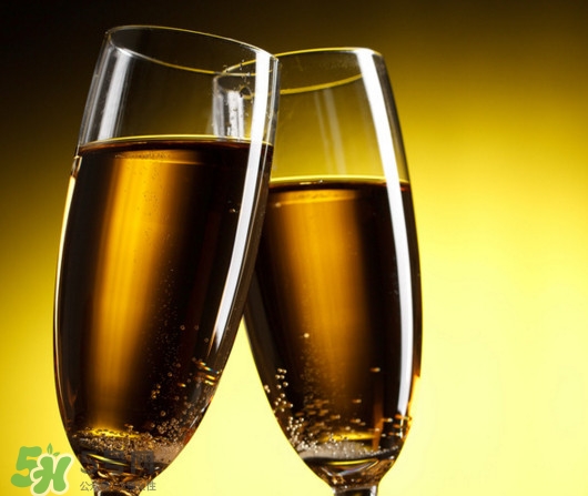 香檳是酒嗎？香檳是什么酒？