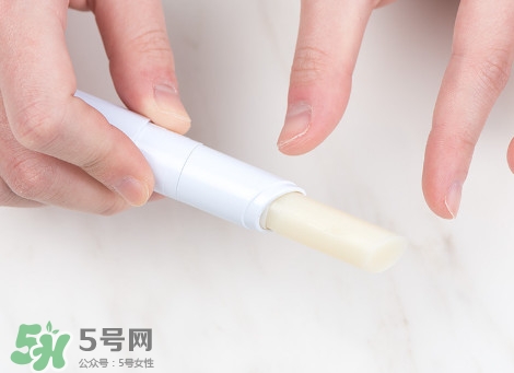 依泉唇膏怎么樣 依泉唇膏多少錢 依泉唇膏怎么樣 依泉唇膏多少錢