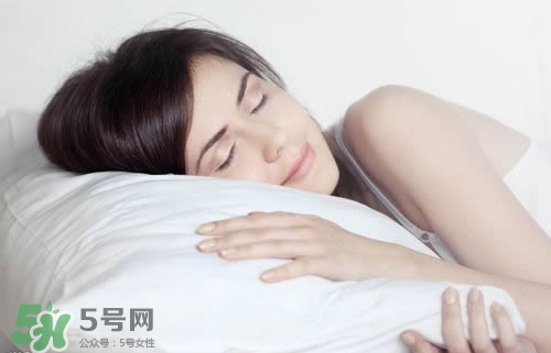 孕婦熬夜對胎兒有什么影響？孕婦熬夜的危害
