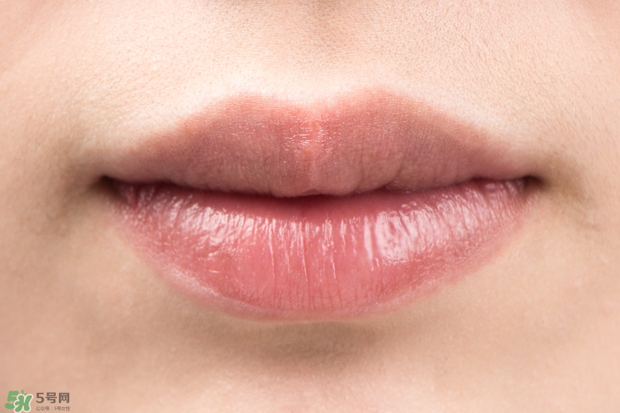 依泉唇膏怎么樣 依泉唇膏多少錢 依泉唇膏怎么樣 依泉唇膏多少錢