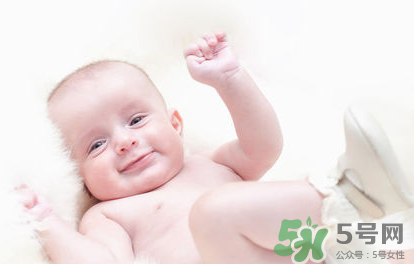 新生兒吃母乳拉稀是怎么回事？新生兒吃母乳拉稀怎么辦？